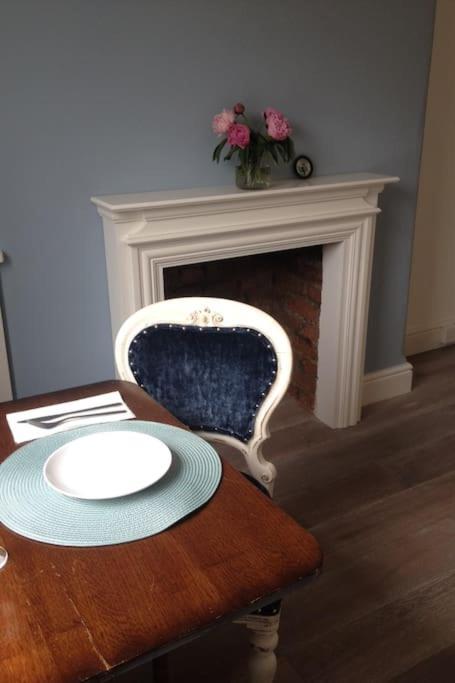 Charming English Style Studio Flat London Luaran gambar