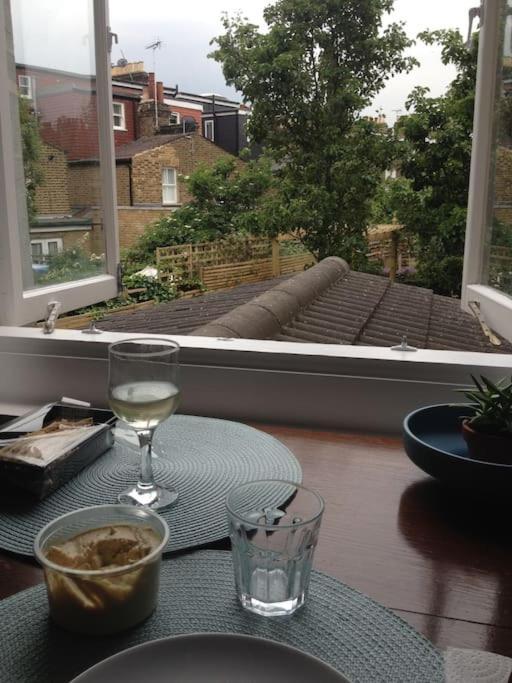 Charming English Style Studio Flat London Luaran gambar